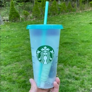 Starbucks color changing cup pampering kit